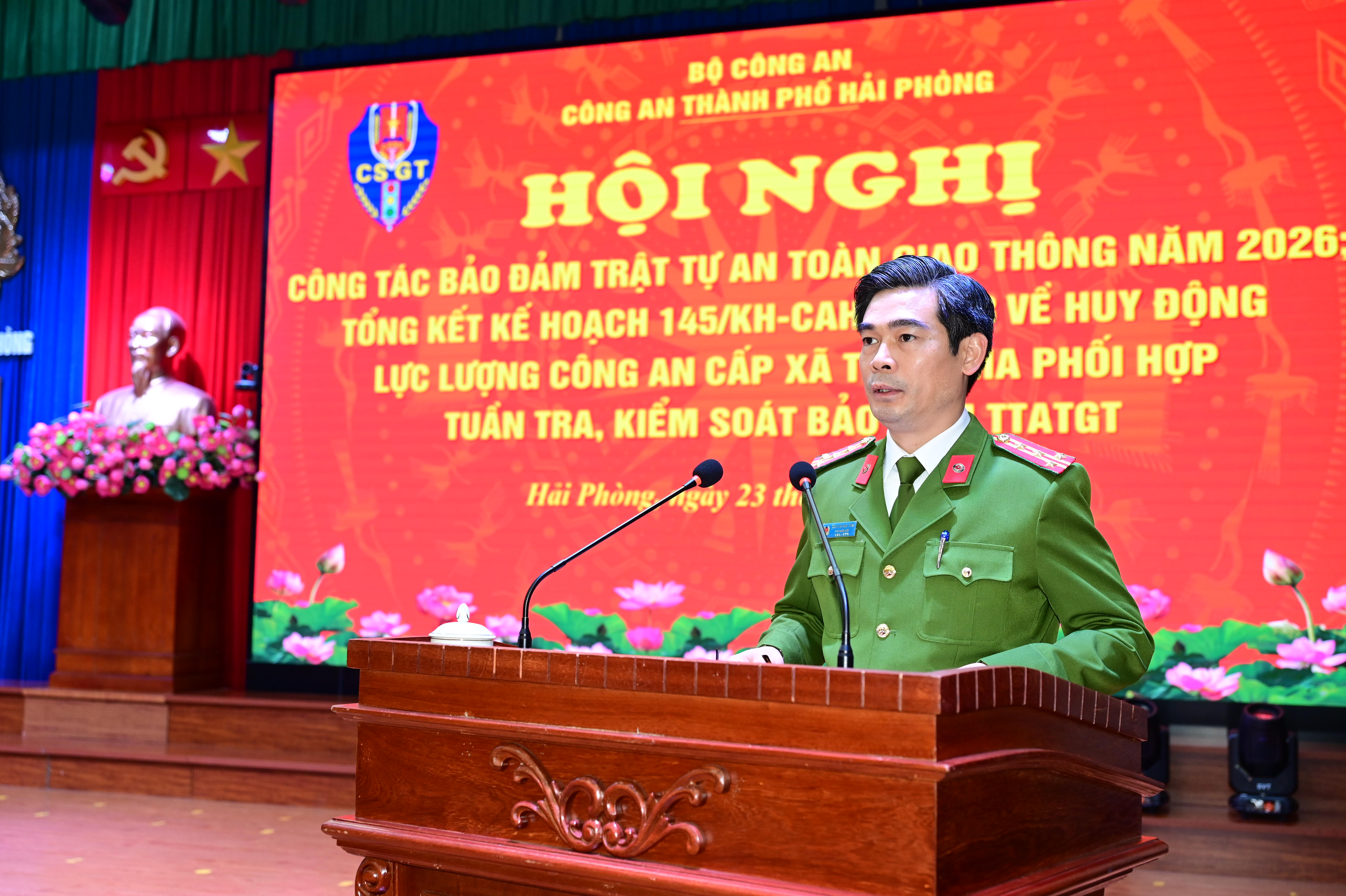 Thực hiện đồng bộ các giải pháp giảm ùn tắc, kéo giảm TNGT, đẩy mạnh ứng dụng CNTT trong xử lý vi phạm TTATGT